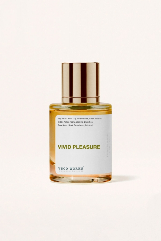 Esté Laudé Pleasurré